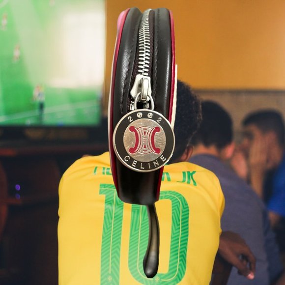 2002 FIFA WORLD CUP Celine Commemorative Coin Pouch - VERY RARE - Picture 3 of 5